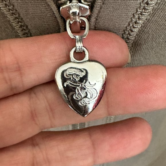 TWISTED HEART TRUE LOVE HOODIE (SZ SM) (NWT) - Picture 11 of 13